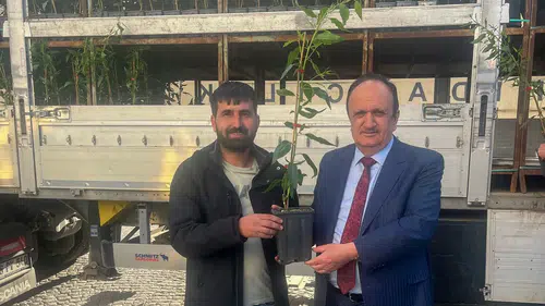 Taşkent’te bereketli dokunuş: Fidanlar üreticiyle buluştu
