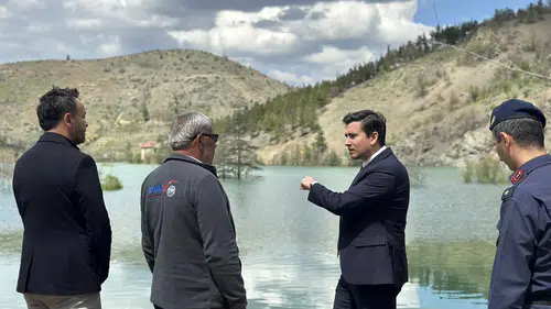 Kaymakam Deniz, Konya'nın sular altında kalan bölgesini denetledi!