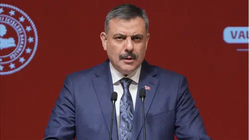 Konyalı Bakan'dan Konyaspor'a tebrik