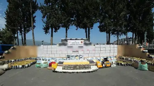 2 milyon bandrolsüz makaron ele geçirildi