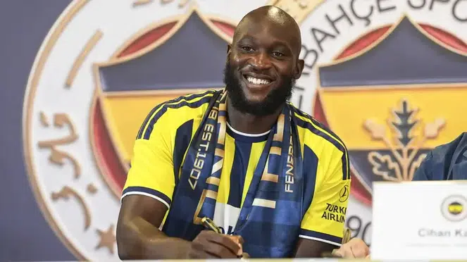 Fenerbahçe'de ezber bozan transfer politikası! 8 yıllık alışkanlık değişti