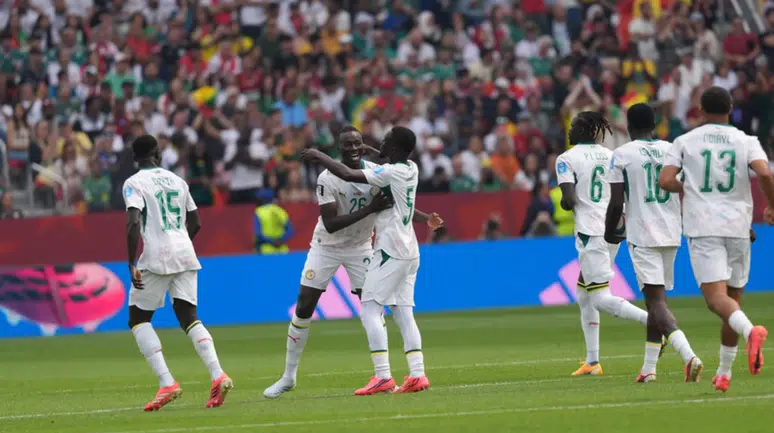 Senegal, Irak'ı 5 golle geçti