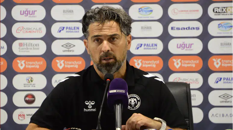 Konyaspor’da mağlubiyet sonrası İlhan Palut'tan özeleştiri