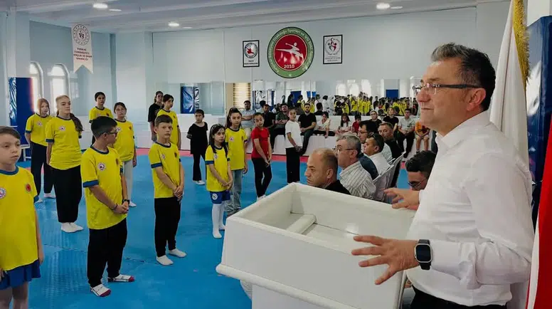 Konya'da wushu sporcuları diplomalarına kavuştu!