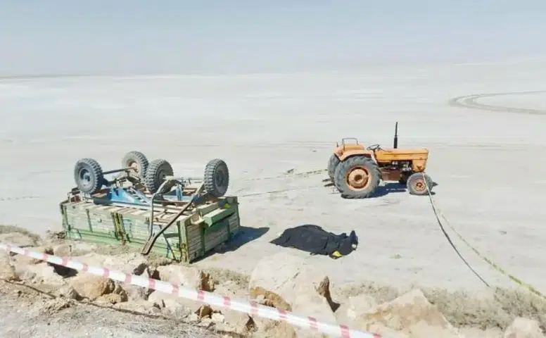Konya'da traktöre bağlı römork devrildi: 1 ölü, 3 yaralı
