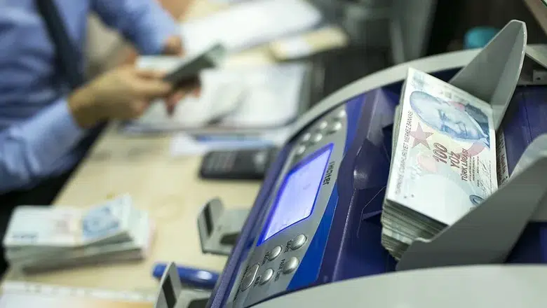 En fazla aylık reel getiri mevduat faizinde oldu