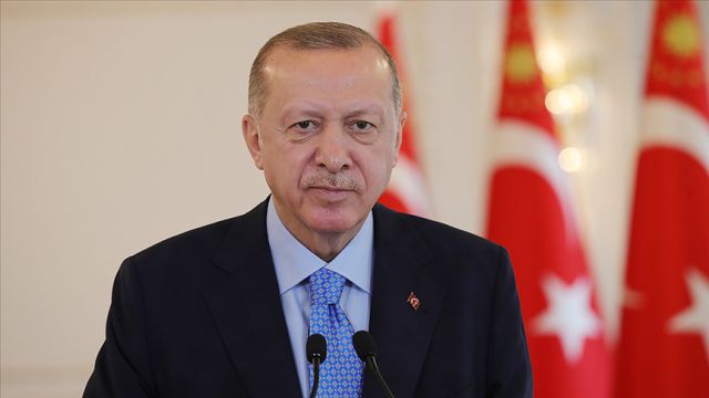 Erdoğan: Darbe insanlık suçudur