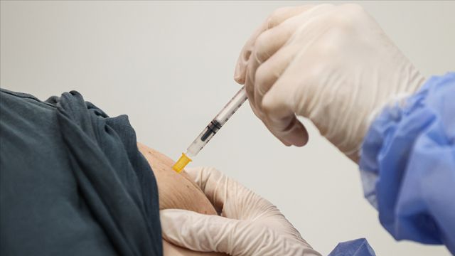 Dünya genelinde 1,11 milyardan fazla doz Kovid-19 aşısı yapıldı