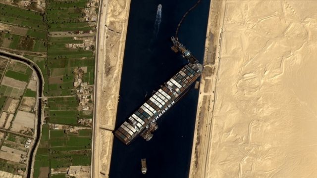 Mısır mahkemesi, Ever Given gemisinin alıkonulma kararının iptali talebini reddetti