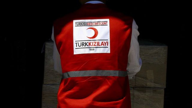 Türk Kızılay Filistin'e 500 bin liralık acil ilaç ve tıbbi sarf malzeme yardımı gönderdi