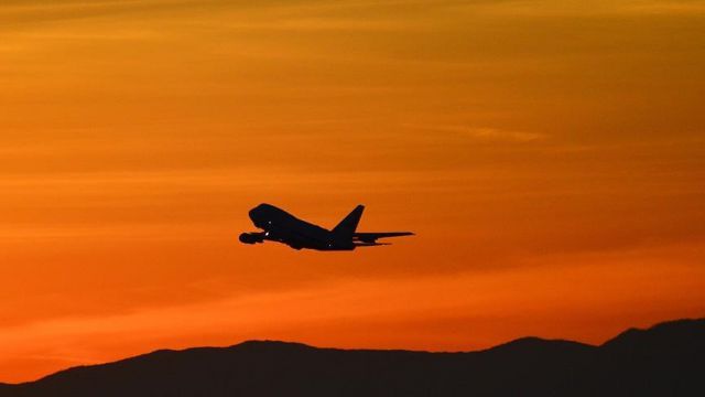 Rusya'da 17 kişiyi taşıyan yolcu uçağı radardan kayboldu
