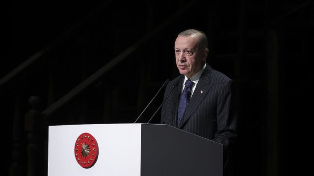 Erdoğan: Necip Fazıl bu millete ruh kökünden aldığı kuvvet ve cesaretle var olabileceğini gösterdi