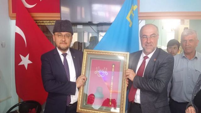 Büyükelçi Bodnar, Kırım Türkleri ile bir araya geldi