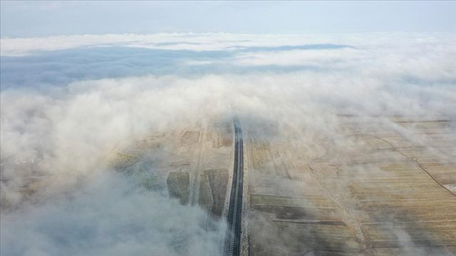 Kars Ovası'nda oluşan sis bulutu havadan görüntülendi