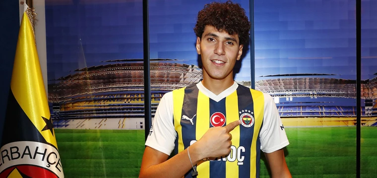 Fenerbahçe, yeni transferinin lisansını aldı