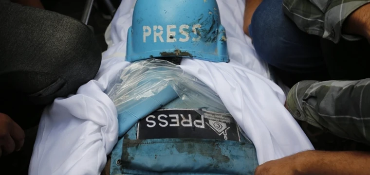 Gazze'ye yönelik hava saldırısında bir gazeteci daha öldü