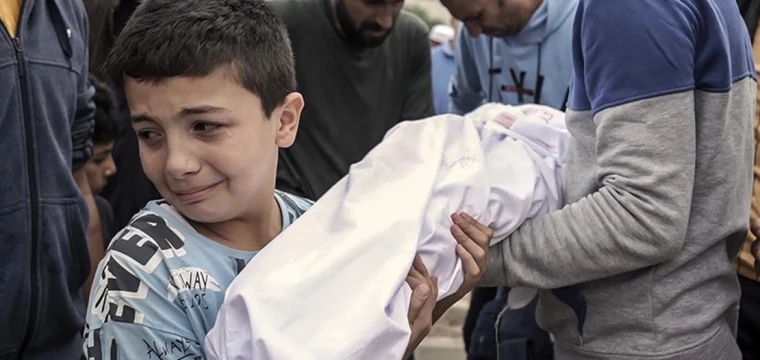 Gazze'de 5 binden fazla çocuk öldürüldü