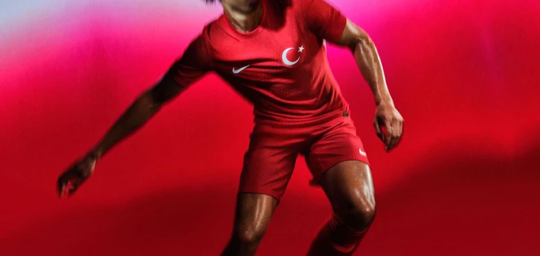 TFF, Türkiye Milli Takımları'nın yeni formasını tanıttı