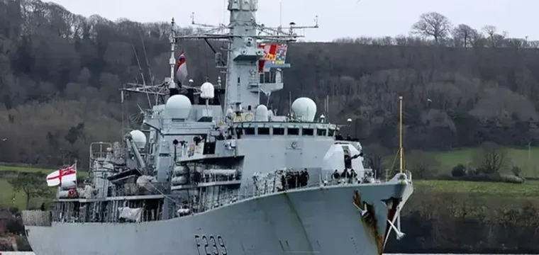 İngiltere, donanma gemisi gönderiyor