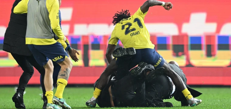 Olaylı maçta Fenerbahçe'ye ceza yağdı!