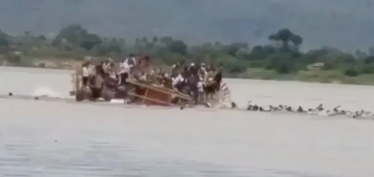 Orta Afrika Cumhuriyeti’nde batan teknede 58 kişi hayatını kaybetti