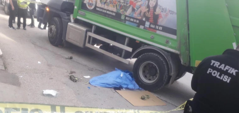 Feci ölüm: Çöp kamyonu yaşlı kadını ezdi!