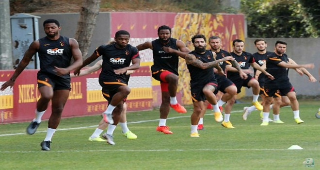 Galatasaray, Neftçi Bakü hazırlıklarına başladı