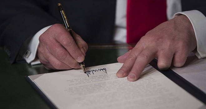 Trump Kovid-19 ekonomik destek paketini imzaladı