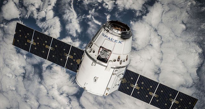 SpaceX 60 internet uydusunu uzaya fırlattı
