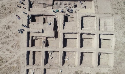 Urartular'a ait anıtsal yapı grubu ortaya çıkarıldı