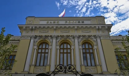 Rusya Merkez Bankası Döviz İşlemlerine Dönüyor