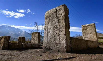 Selçuklu Mezarlığı'nda en erken tarihli sandukalı mezar ortaya çıkarıldı