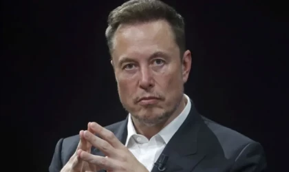 Elon Musk'a göre insanlığın önündeki en büyük risk