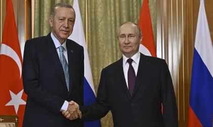 Erdoğan, Putin'i seçim zaferinden dolayı tebrik etti