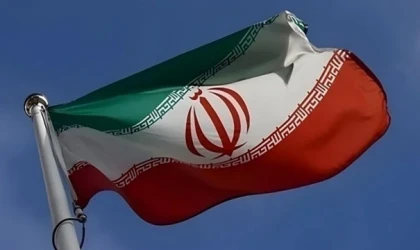 İran'da Devrim Muhafızları'na çifte saldırı