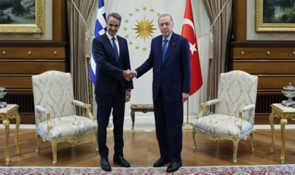 Erdoğan, Miçotakis'i kabul etti
