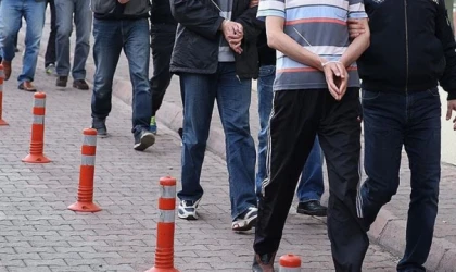 FETÖ'nün 44 "mahrem imamı" gözaltına alındı