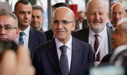 Hazine ve Maliye Bakanı: Türkiye'nin kredi notu artmaya başladı