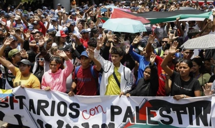 Venezuela'da öğrenciler Filistin'e destek için yürüdü