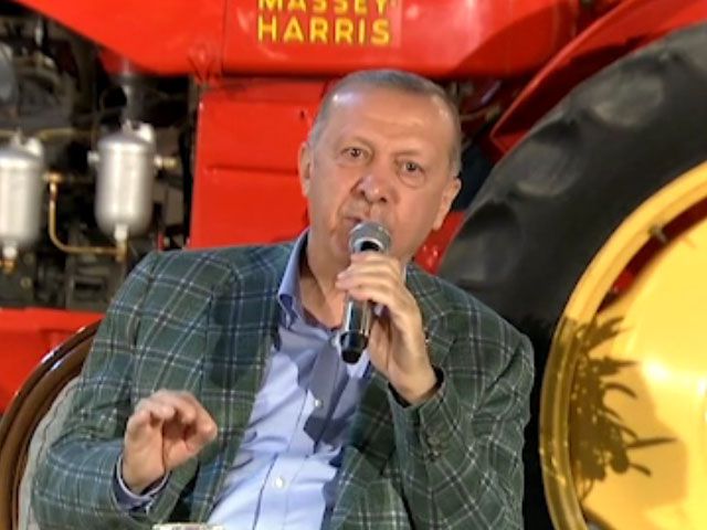 Cumhurbaşkanı Erdoğan: Yeşil Kalkınma Devrimi'nde de en büyük desteği gençlerimizden alıyoruz