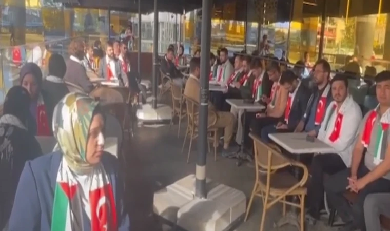 AK Parti Gençlik Kollarından, Türkiye genelindeki Starbucks şubelerinde protesto
