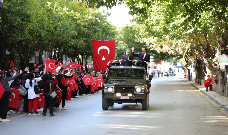 Konya'da Cumhuriyetin 100. yılı kutlanıyor
