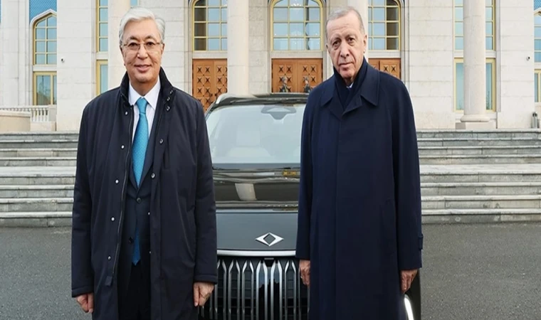 Cumhurbaşkanı Erdoğan, Kazakistan Cumhurbaşkanı Tokayev'e Togg hediye etti