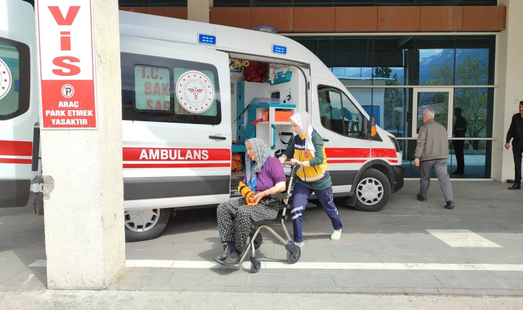 Konya'da çapa makinesine uzuvlarını kaptıran anne ve oğul yaralandı