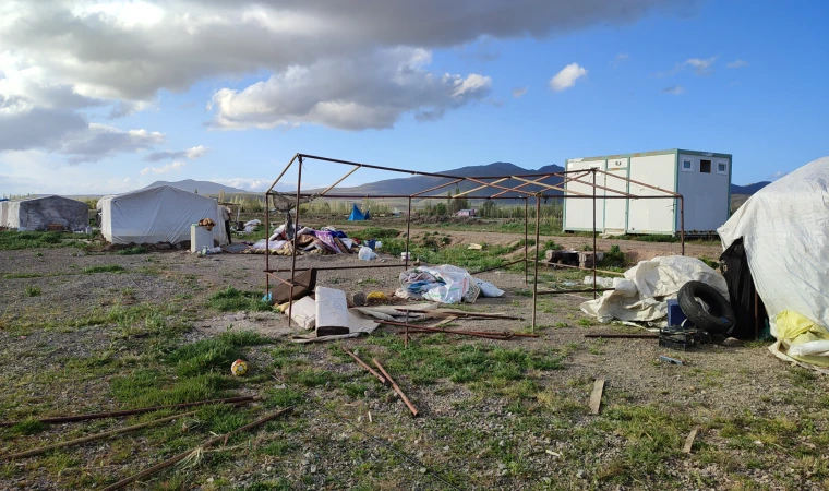 Seydişehir ilçesinde tarım işçilerinin çadırları zarar gördü