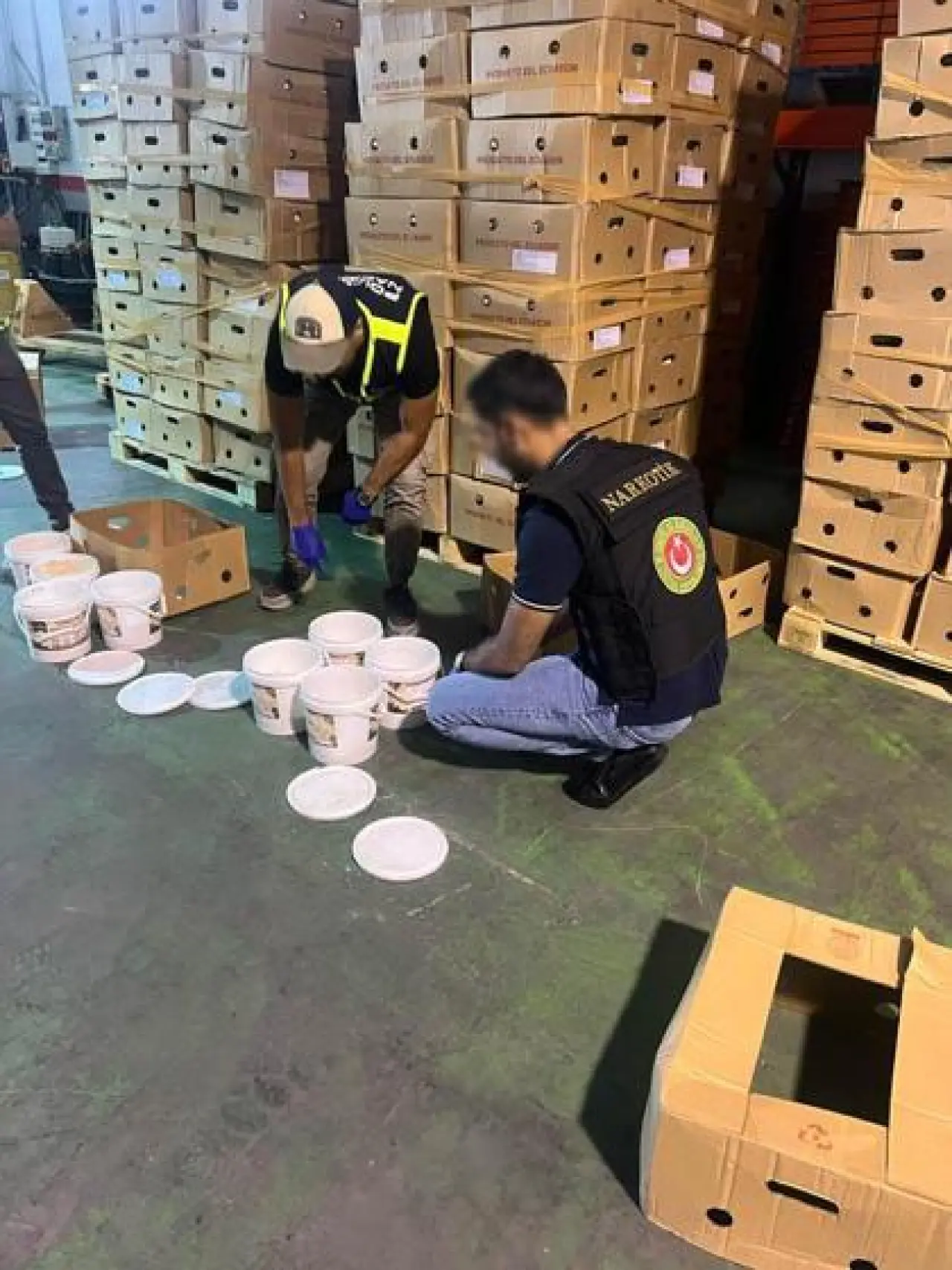 Konteynerde 1,7 ton fosil ununa emdirilmiş kokain ele geçirildi