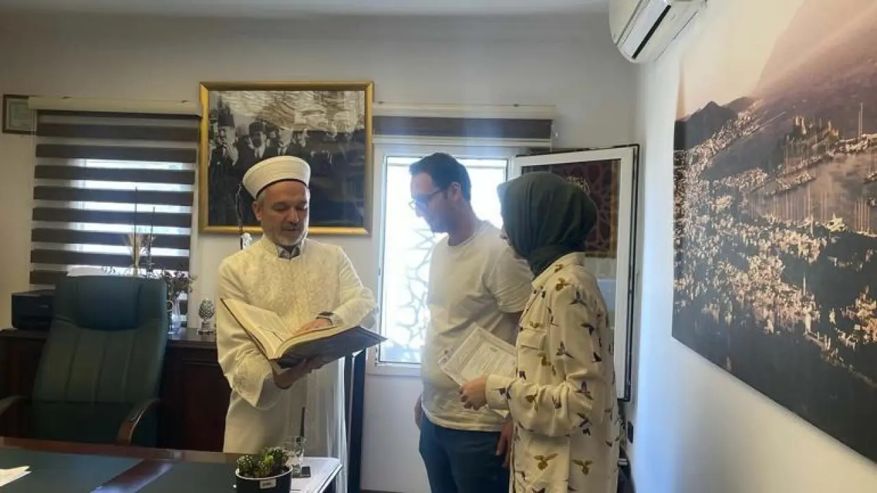 Ukrayna vatandaşı Khrystyna, Müslüman olup Kevser ismini aldı