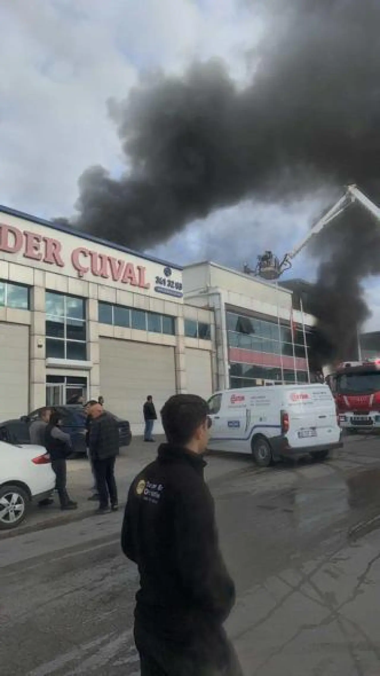 Ankarada maket imalathanesinde yangın