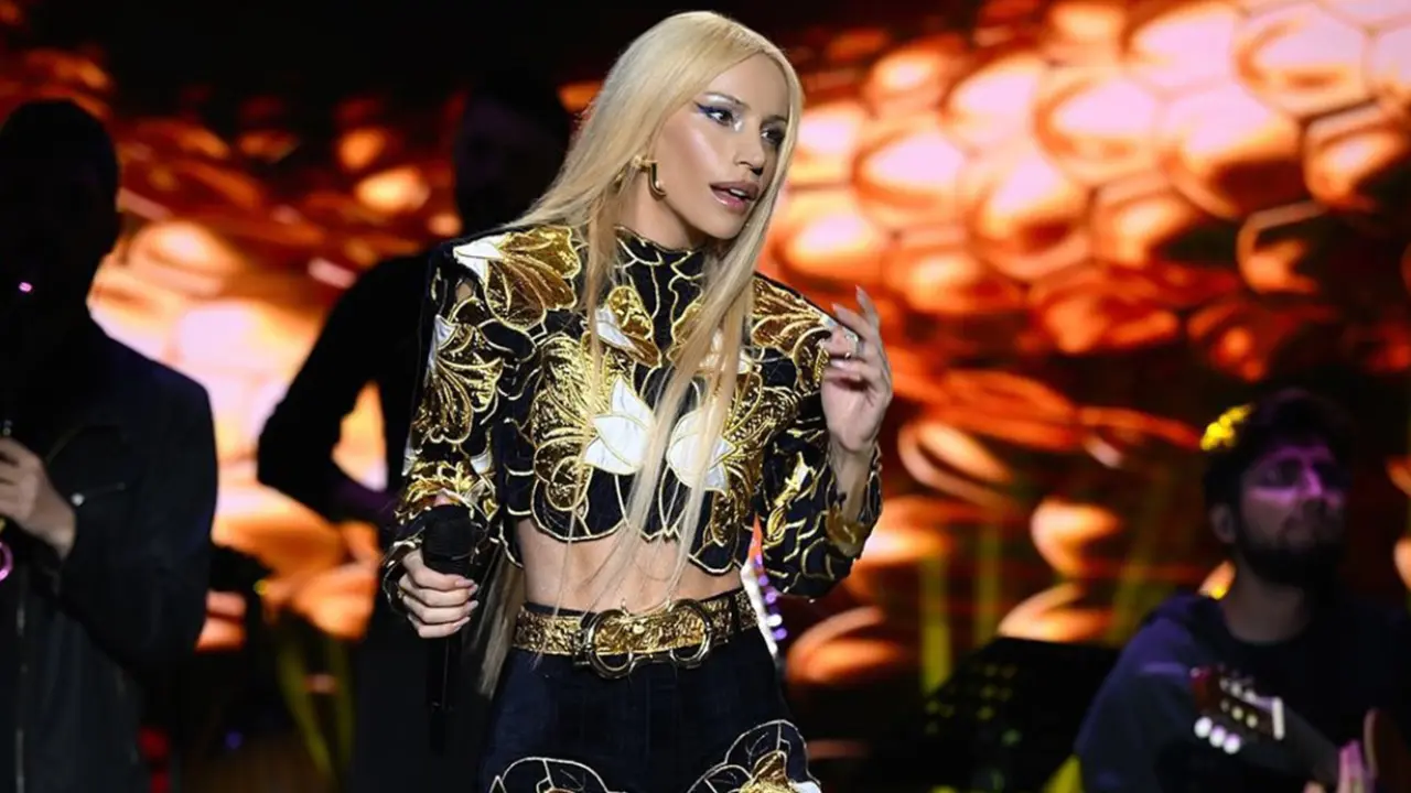 Gülşen, İzmir konserini erteledi