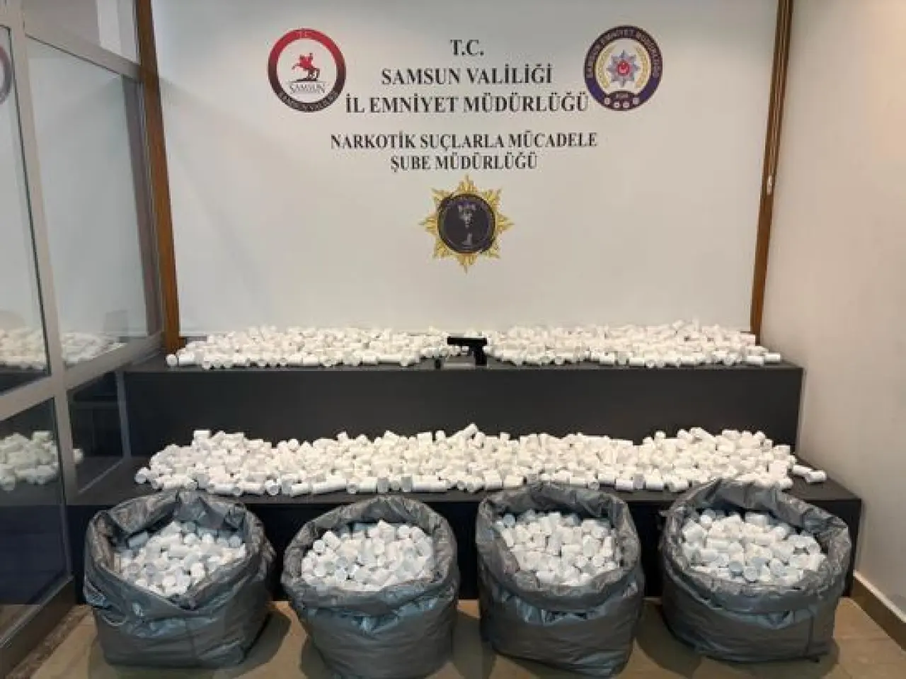 Operasyonda elde edilen görüntüler ile 5 uyuşturucu şüphelisi yakalandı